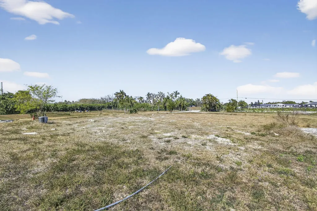 16296 Deer Path Lane Wellington FL 33470