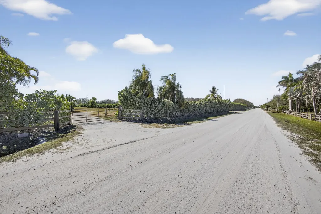 16296 Deer Path Lane Wellington FL 33470