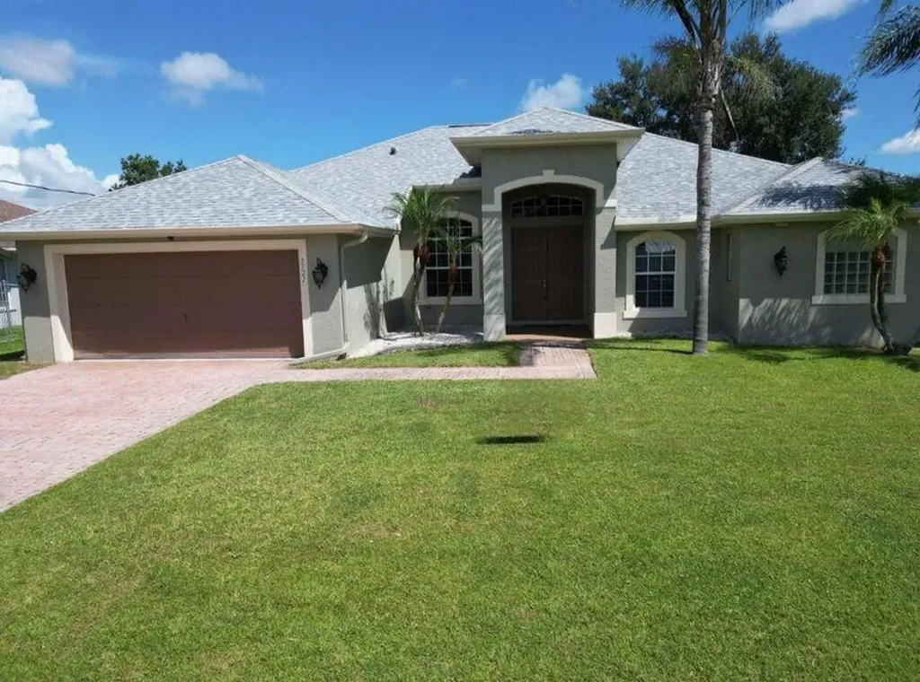 5721 NW Alcazar Terrace Port St Lucie FL 34986