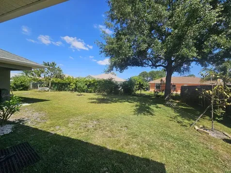 5721 NW Alcazar Terrace Port St Lucie FL 34986
