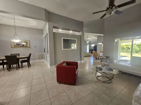 5721 NW Alcazar Terrace Port St Lucie FL 34986