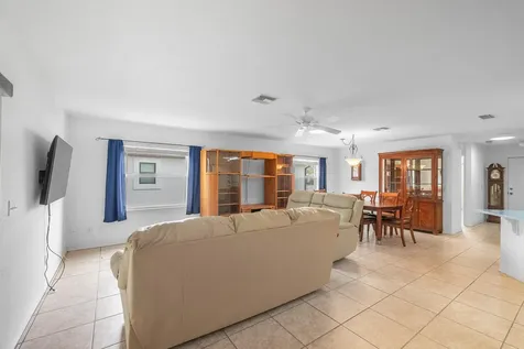 8 Santa Maria Court Port St Lucie FL 34952
