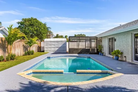8209 SW 12th Street North Lauderdale FL 33068