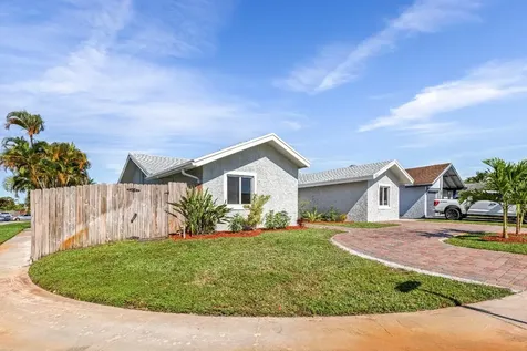 8209 SW 12th Street North Lauderdale FL 33068