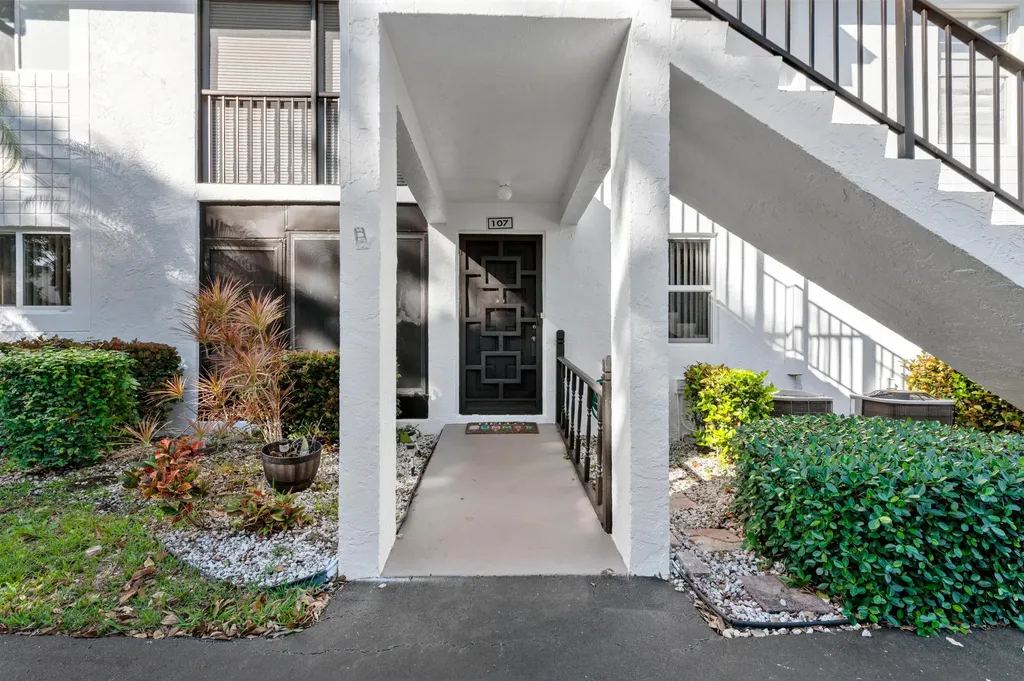 14895 Builtmore Way Delray Beach FL 33446