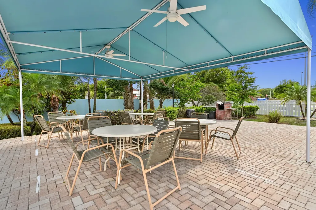 14895 Builtmore Way Delray Beach FL 33446
