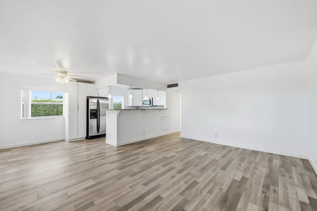 97 Saxony C Delray Beach FL 33446