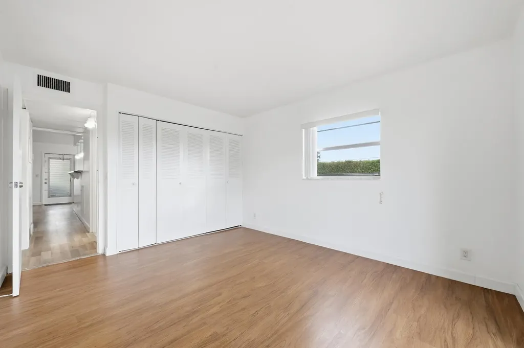 97 Saxony C Delray Beach FL 33446