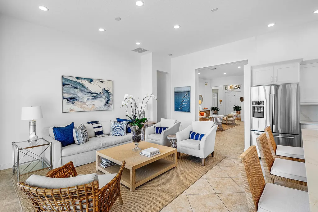 9666 Via Elegante Wellington FL 33411