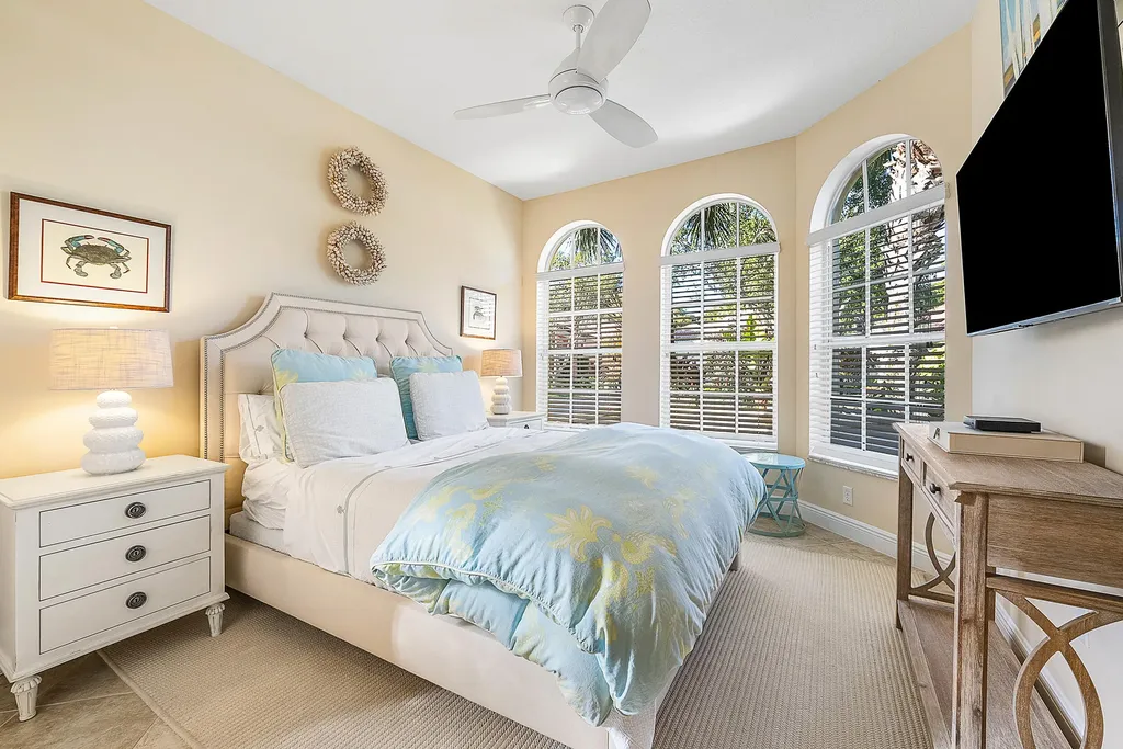9666 Via Elegante Wellington FL 33411