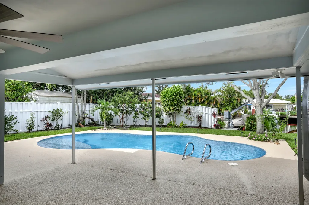421 SE 5 Terrace Pompano Beach FL 33060