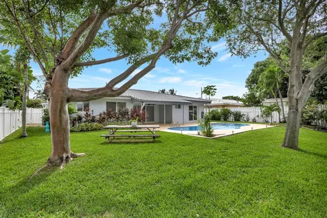 421 SE 5 Terrace Pompano Beach FL 33060
