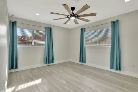 421 SE 5 Terrace Pompano Beach FL 33060