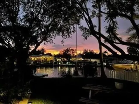 421 SE 5 Terrace Pompano Beach FL 33060