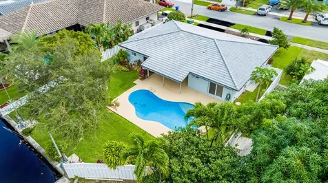 421 SE 5 Terrace Pompano Beach FL 33060
