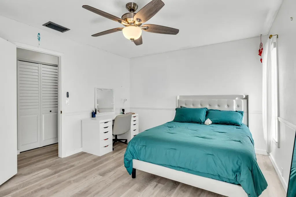3880 NW 2nd Court Deerfield Beach FL 33442