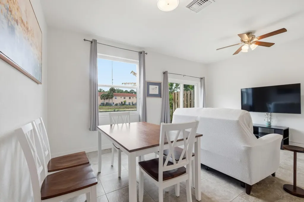 4319 Braxton Avenue West Palm Beach FL 33417
