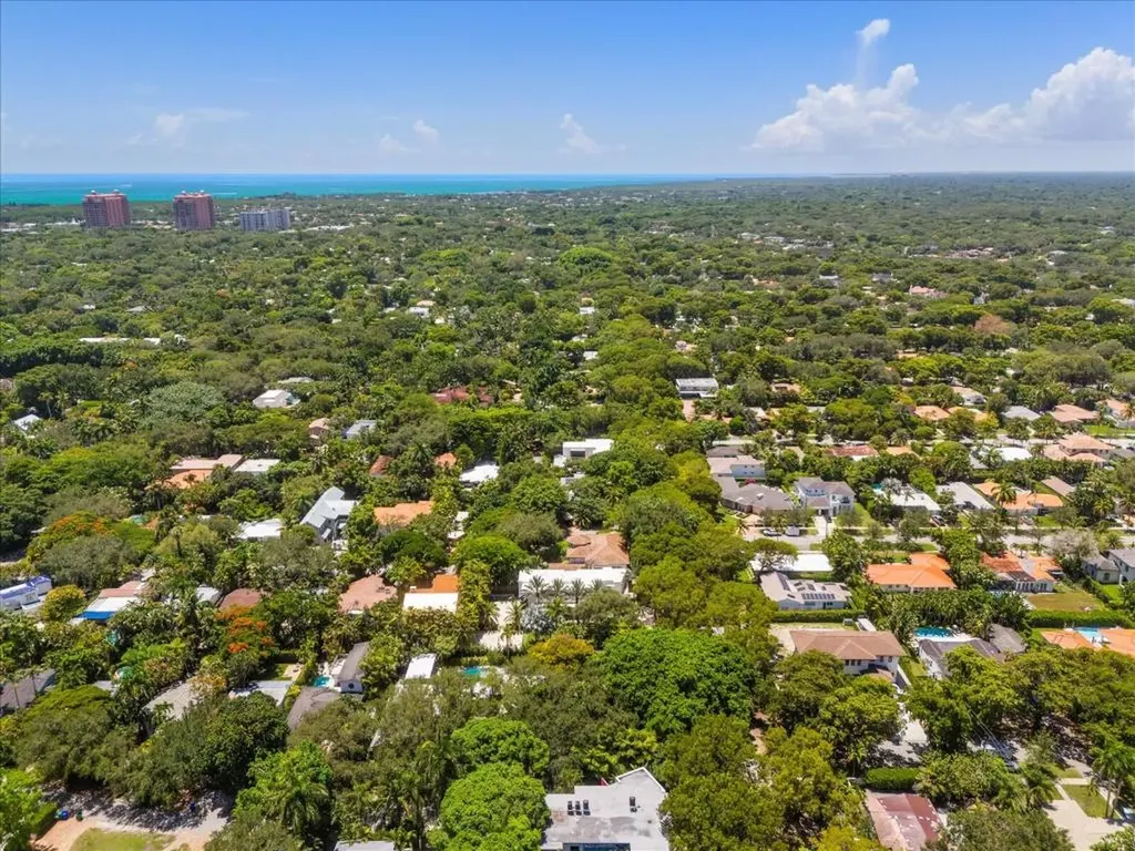 3917 S Le Jeune Road Miami FL 33146