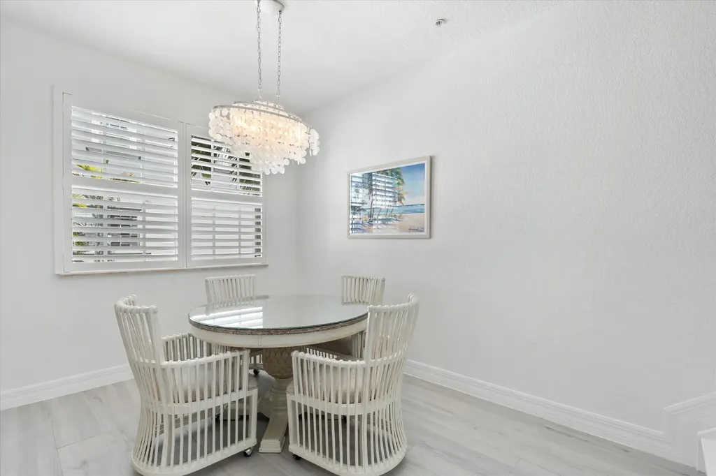 295 NE 5th Avenue Delray Beach FL 33483