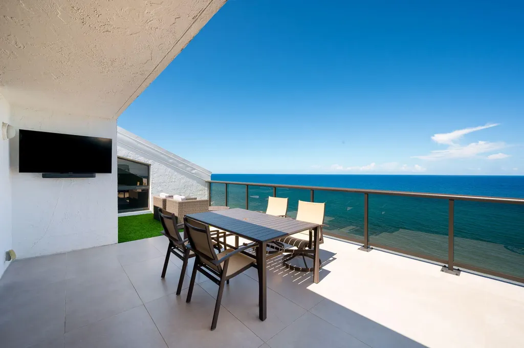 3115 S Ocean Boulevard Highland Beach FL 33487
