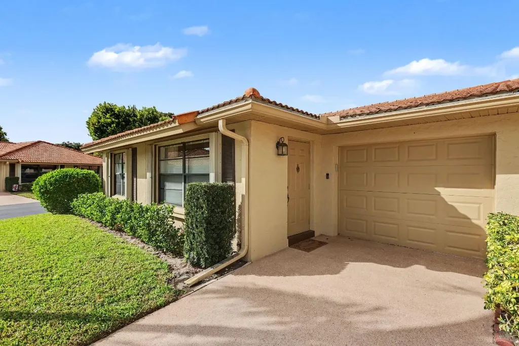 4635 Apple Tree Circle Boynton Beach FL 33436