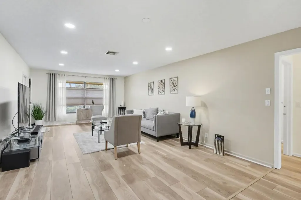4635 Apple Tree Circle Boynton Beach FL 33436