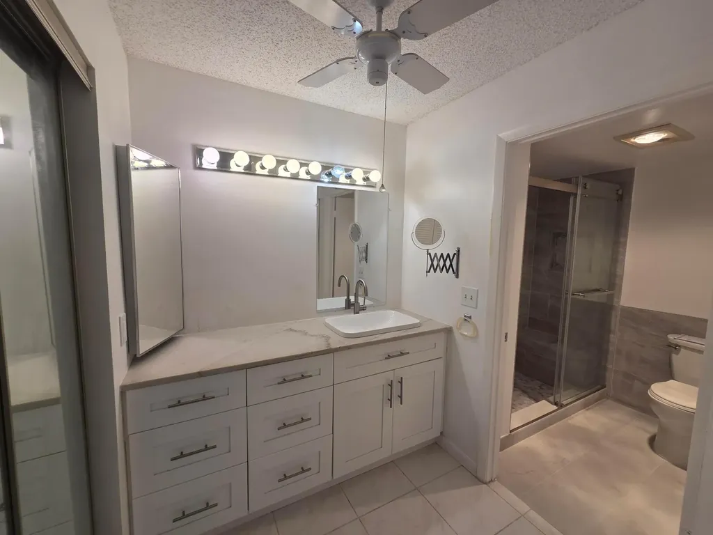 9187 Norte Lago Boca Raton FL 33428