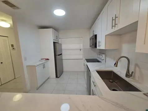 9187 Norte Lago Boca Raton FL 33428