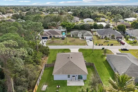1561 SW Latshaw Avenue Port St Lucie FL 34953