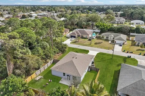 1561 SW Latshaw Avenue Port St Lucie FL 34953