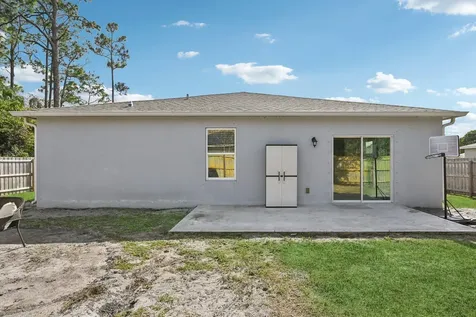 1561 SW Latshaw Avenue Port St Lucie FL 34953