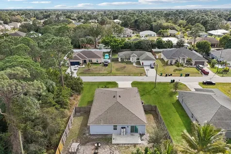 1561 SW Latshaw Avenue Port St Lucie FL 34953