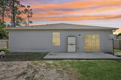 1561 SW Latshaw Avenue Port St Lucie FL 34953