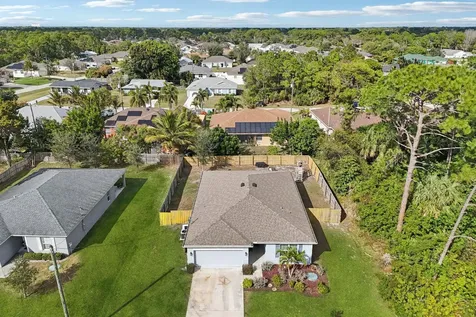 1561 SW Latshaw Avenue Port St Lucie FL 34953