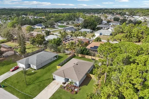 1561 SW Latshaw Avenue Port St Lucie FL 34953