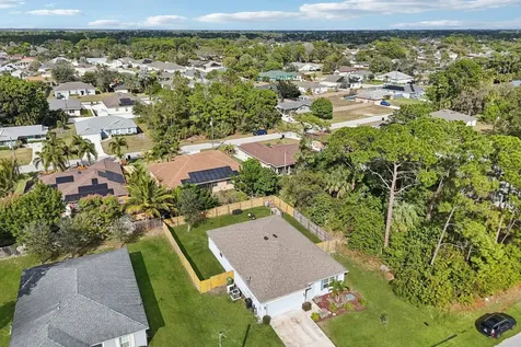 1561 SW Latshaw Avenue Port St Lucie FL 34953