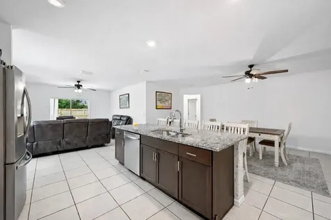 1561 SW Latshaw Avenue Port St Lucie FL 34953