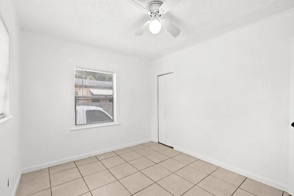 534 21st Street West Palm Beach FL 33407