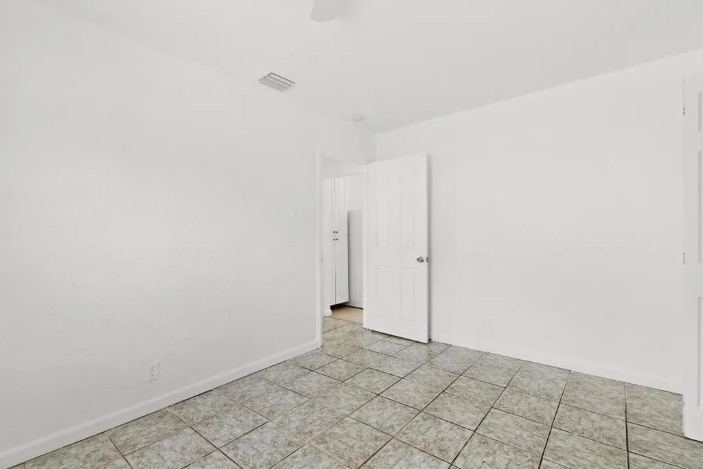 534 21st Street West Palm Beach FL 33407