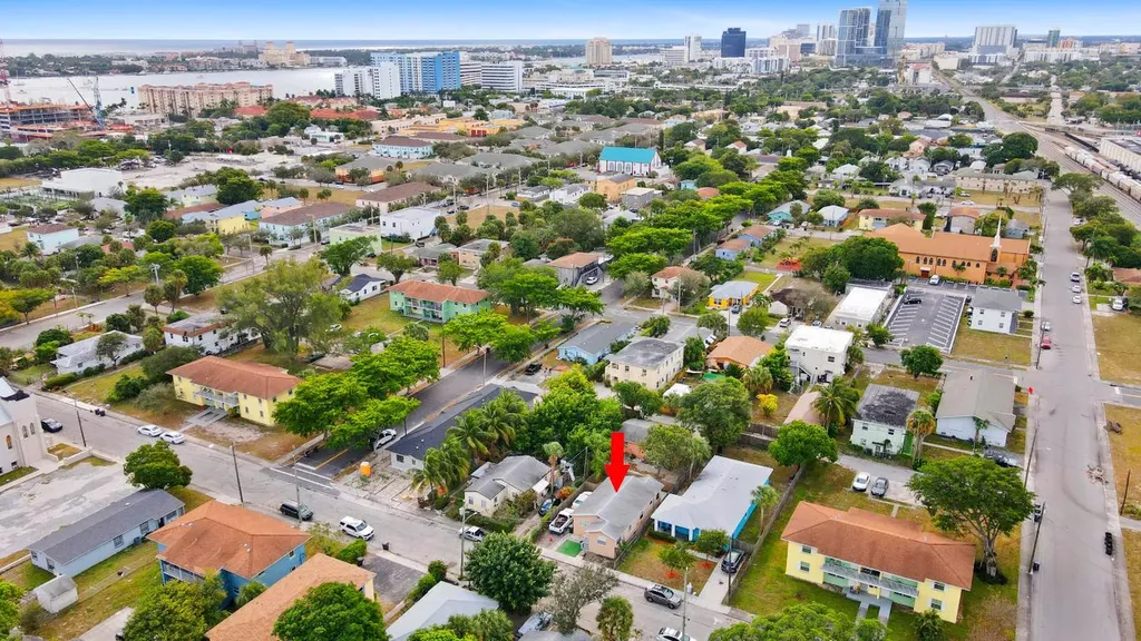 534 21st Street West Palm Beach FL 33407