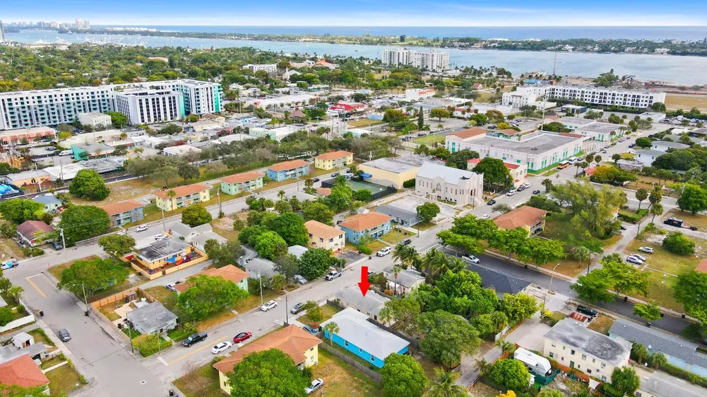 534 21st Street West Palm Beach FL 33407