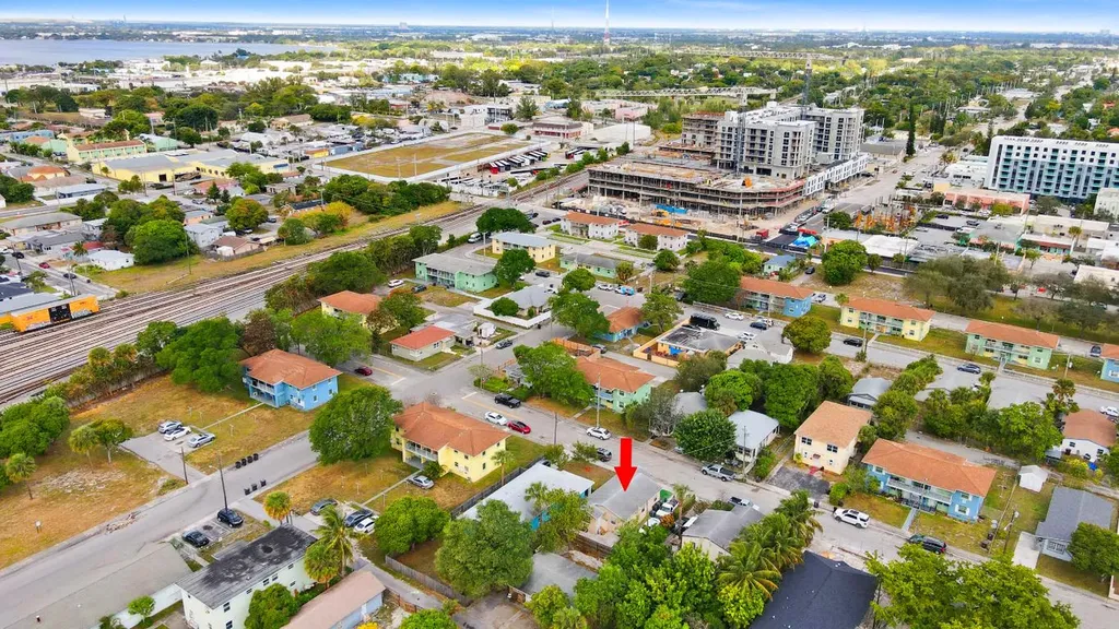 534 21st Street West Palm Beach FL 33407