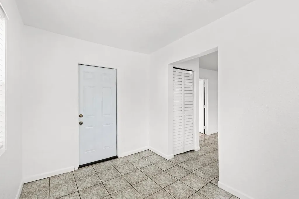 534 21st Street West Palm Beach FL 33407