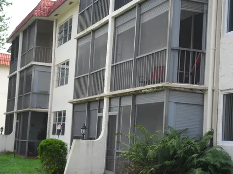 681 S Hollybrook Drive Pembroke Pines FL 33025