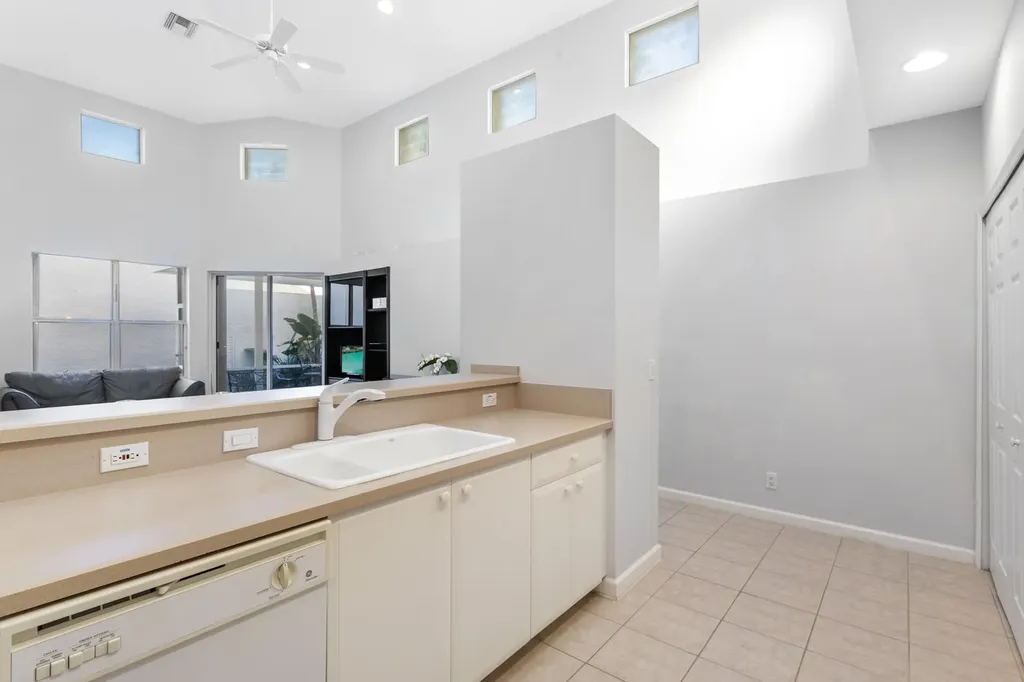 7701 Cardinal Court West Palm Beach FL 33412