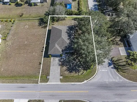 9116 101st Avenue Vero Beach FL 32967