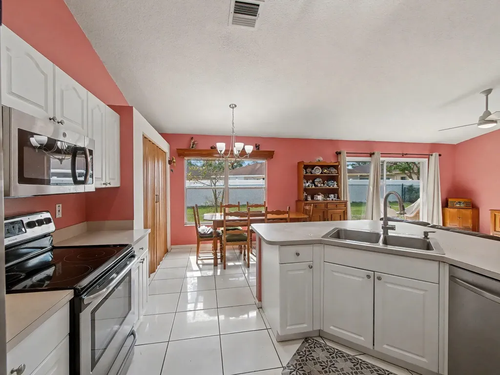 249 Monterey Way Royal Palm Beach FL 33411
