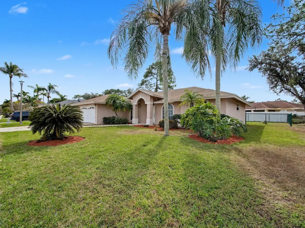 249 Monterey Way Royal Palm Beach FL 33411