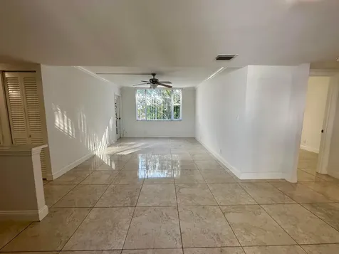 1810 New Palm Way Boynton Beach FL 33435