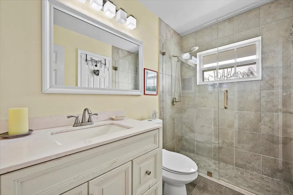 11 Dorchester Circle Palm Beach Gardens FL 33418